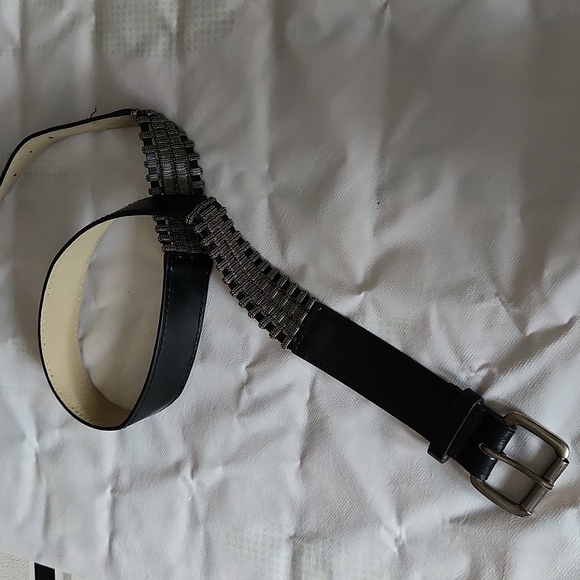 Gorgeous / Unisex Black Belt - Picture 3 of 9